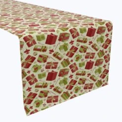 Fabric Textile Products, Inc. Table Runner, 100% Cotton, Retro Christmas Gift Boxes Green