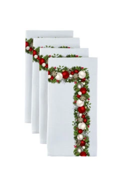 Fabric Textile Products, Inc. Napkin Set, 100% Polyester, Set Of 4, Christmas Garland Border